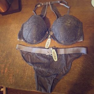 Adore Me Bra and Pantry Set *NEVER WORN* w/ Tags